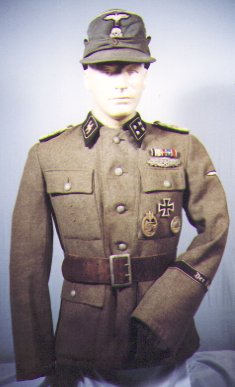 SS-Sturmbannführer of Panzer Grenadier.